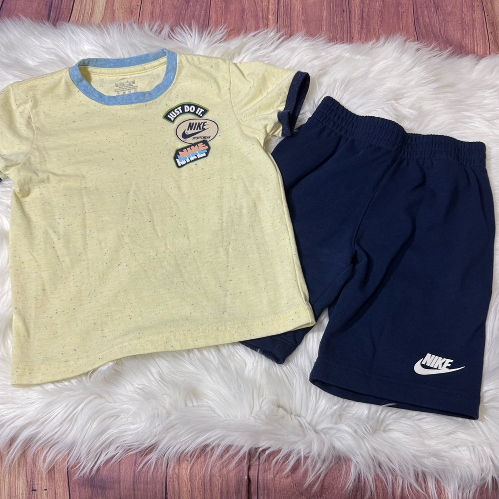Nike Kids' Youth Boy Size 7 Matching Shorts Set